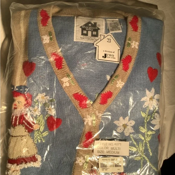 Storybook knit, titled “My Sweetheart” - Picture 3 of 12